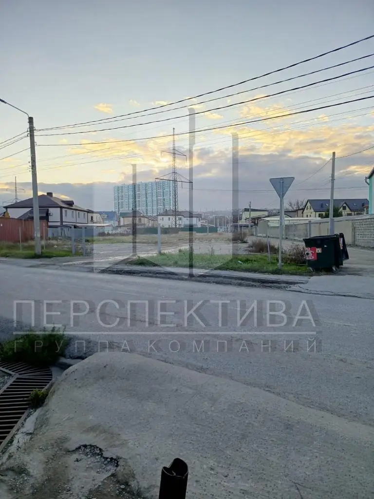Земля промназначения 19 сот, на первой линии