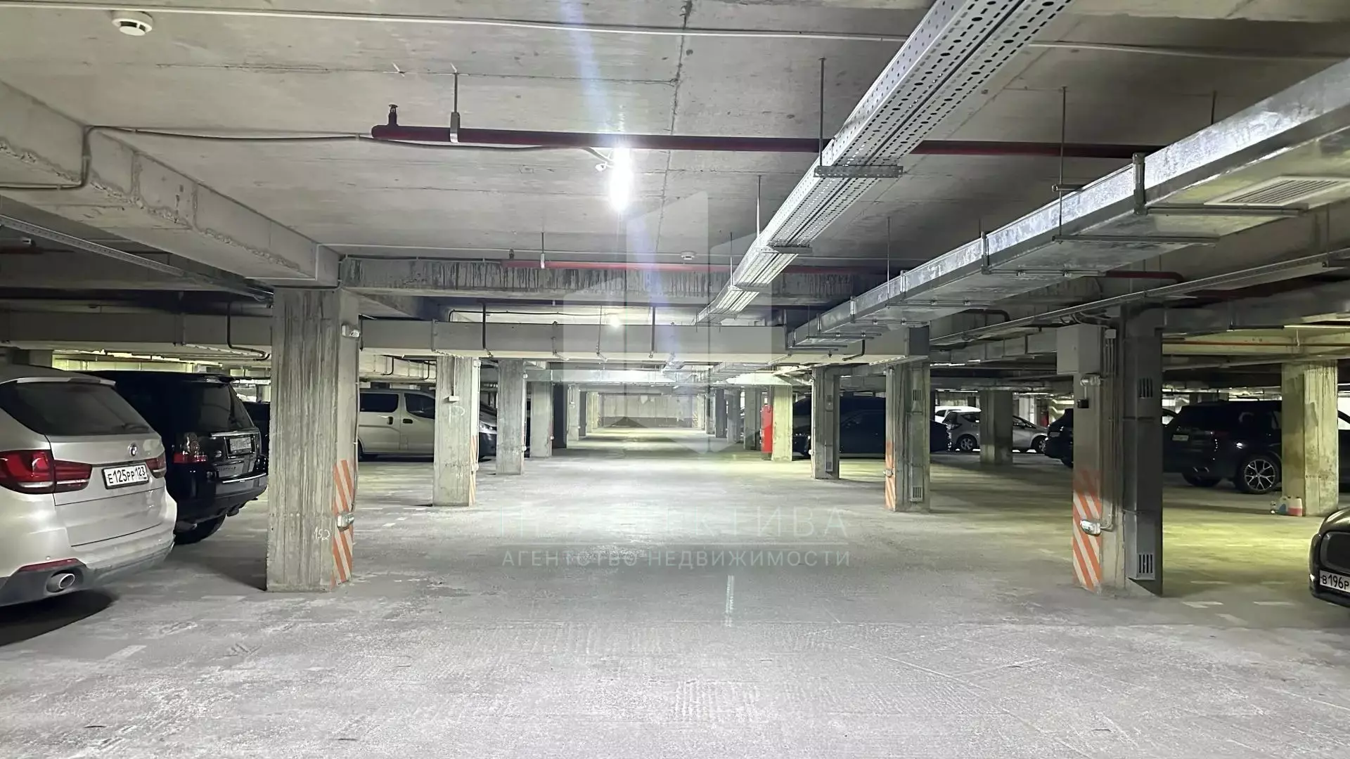 Продам паркоместо в паркинге